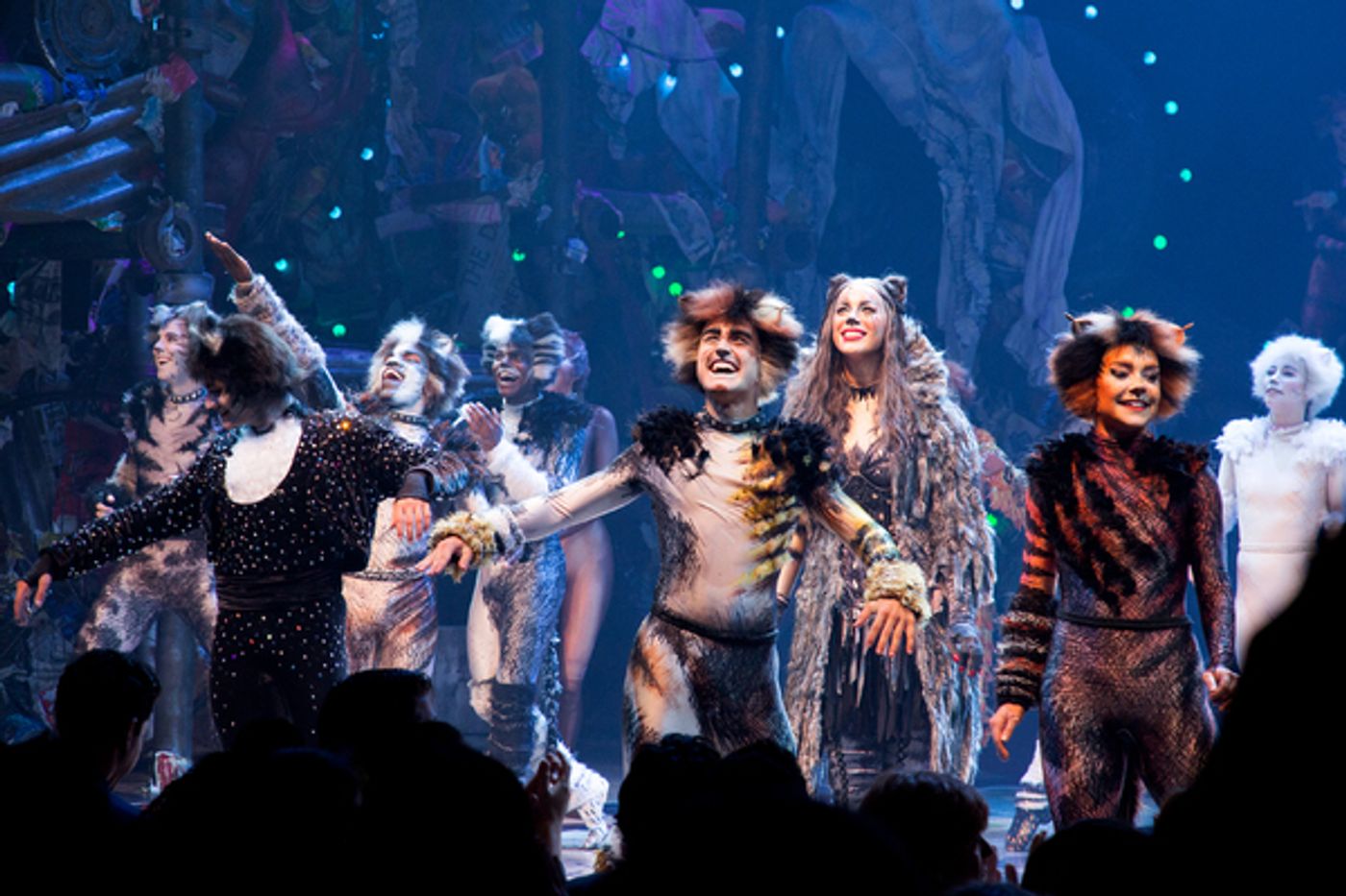 Photo Coverage: A Very Jellicle Opening Night- CATS Takes First Bows! Image