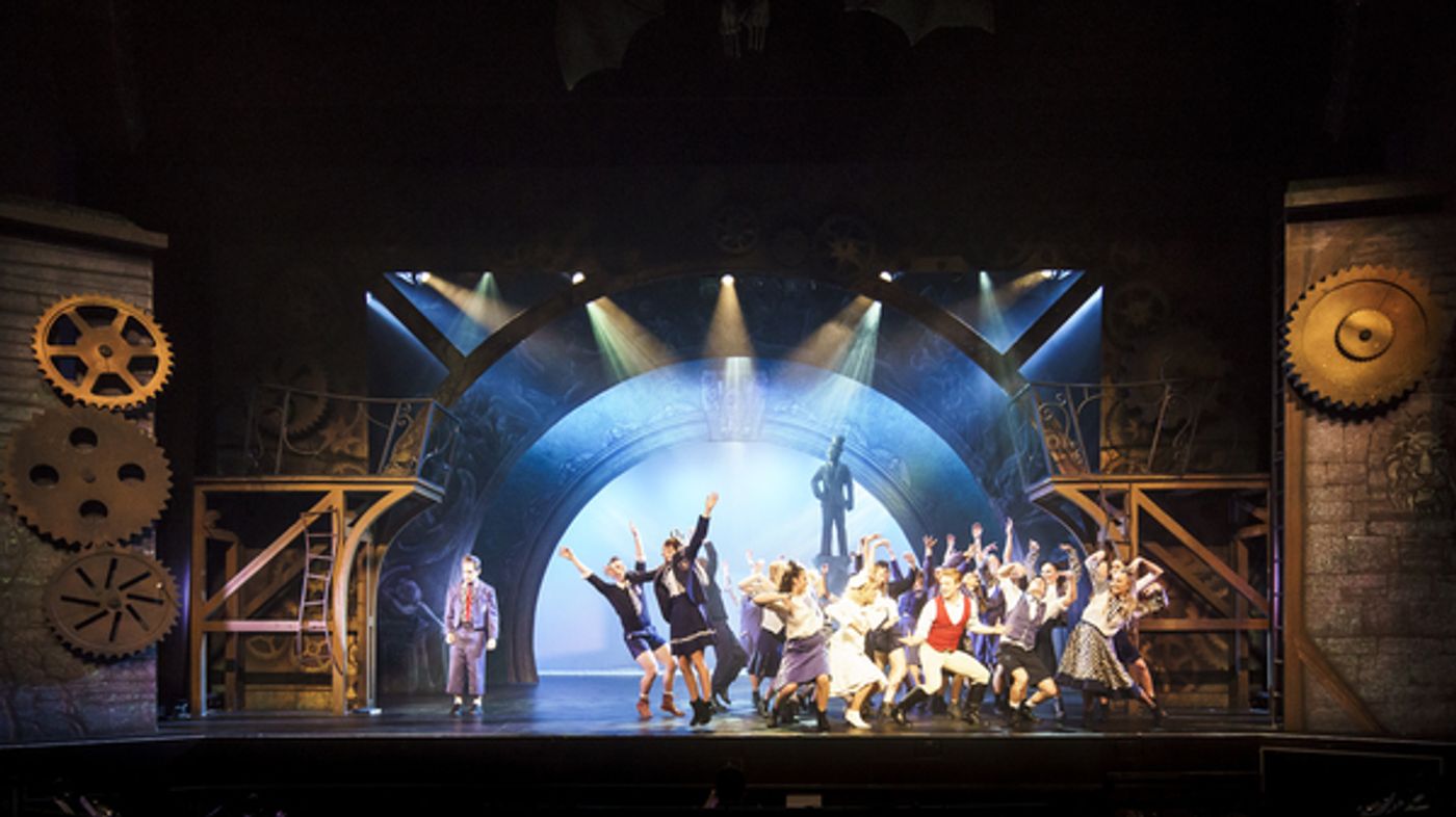 Photo Flash: First Look at Wayne Scott Kermond, Ashleigh O'Brien and More in the Australian Non-Professional Production of WICKED Image