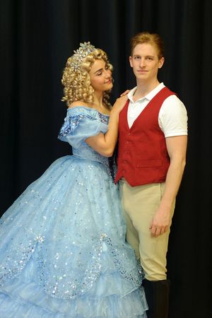 Mikayla Williams, Linden Furnell @ BroadwayWorld Mikayla Williams, Linden Furnell Photo
