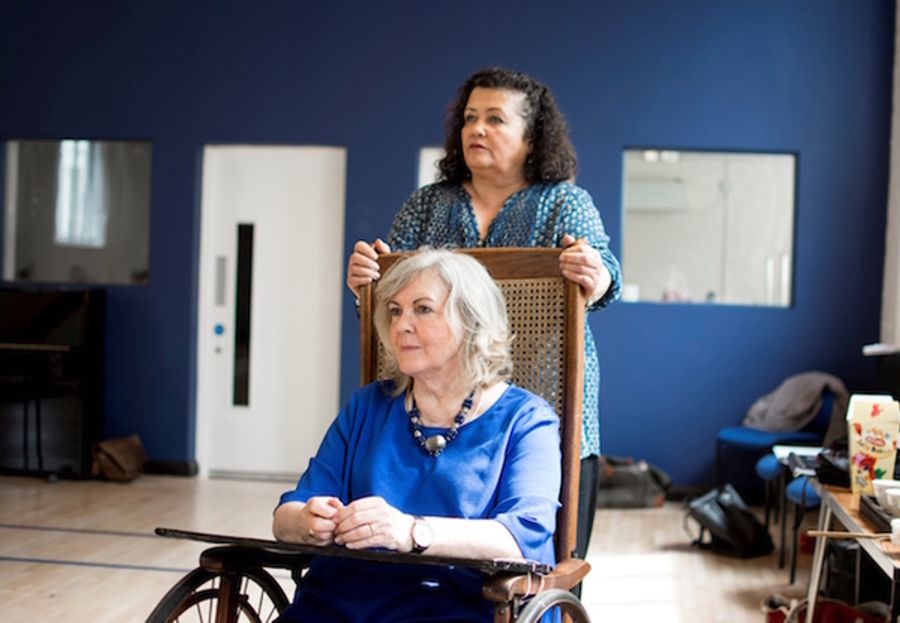 Photo Flash: In Rehearsal With The UK Tour Of NIGHT MUST FALL Image