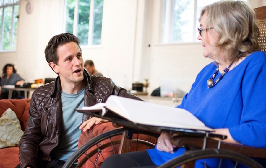 Photo Flash: In Rehearsal With The UK Tour Of NIGHT MUST FALL Image