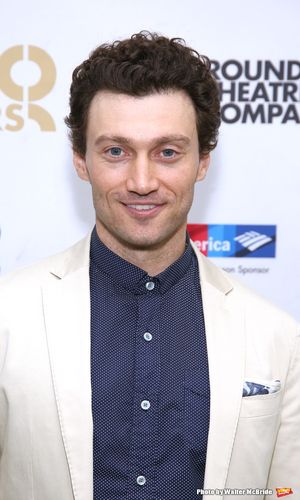 Bryce Pinkham  Photo