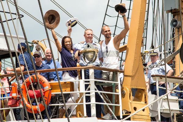 Photo Coverage: HAMILTON Cast Celebrates 226th Anniversary of the Coast Guard — photo 4 of 8