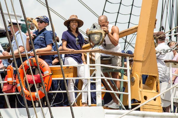Photo Coverage: HAMILTON Cast Celebrates 226th Anniversary of the Coast Guard — photo 6 of 8