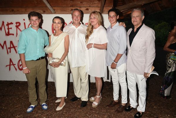 Nick Otto-Bernstein, Maren Otto,  Robert Wilson, Katharina Otto-Bernstein, Joni Otto- Photo