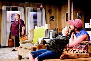 Cecelia Wingate, Liz Sharpe and Evan Linder @ BroadwayWorld Cecelia Wingate, Liz Sharpe and Evan Linder Photo