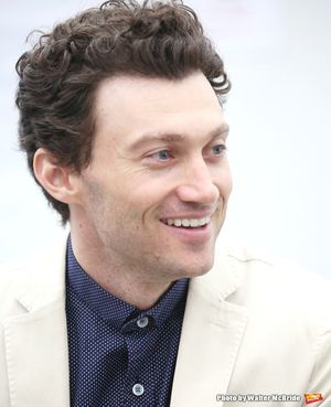 Bryce Pinkham  Photo