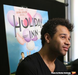 Corbin Bleu Photo