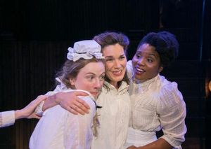 Meghan LaFlam, Kelli Barrett, Lindsay Roberts @ BroadwayWorld Meghan LaFlam, Kelli Barrett, Lindsay Roberts Photo