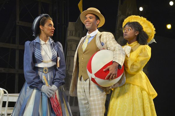 (L to R) Sabina Zuniga Varela as Gloria, Lance Gardner as Philip, and Khalia Davis as Photo