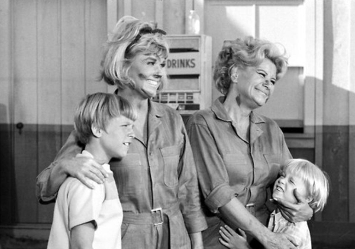 Doris Day & Rose Marie on THE DORIS DAY SHOW at 