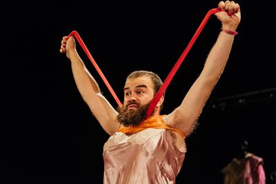 Tim Bell in DAME NATURE at Edinburgh Fringe 2016 Photo