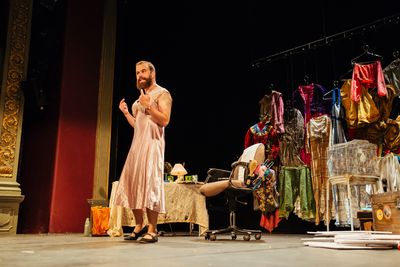Tim Bell in DAME NATURE at Edinburgh Fringe 2016 Photo