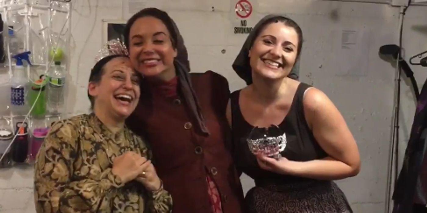 VIDEO: FIDDLER ON THE ROOF's Vacationing Alexandra Silber Holds a Tzeitel Tzeremony For Her Understudies  Image