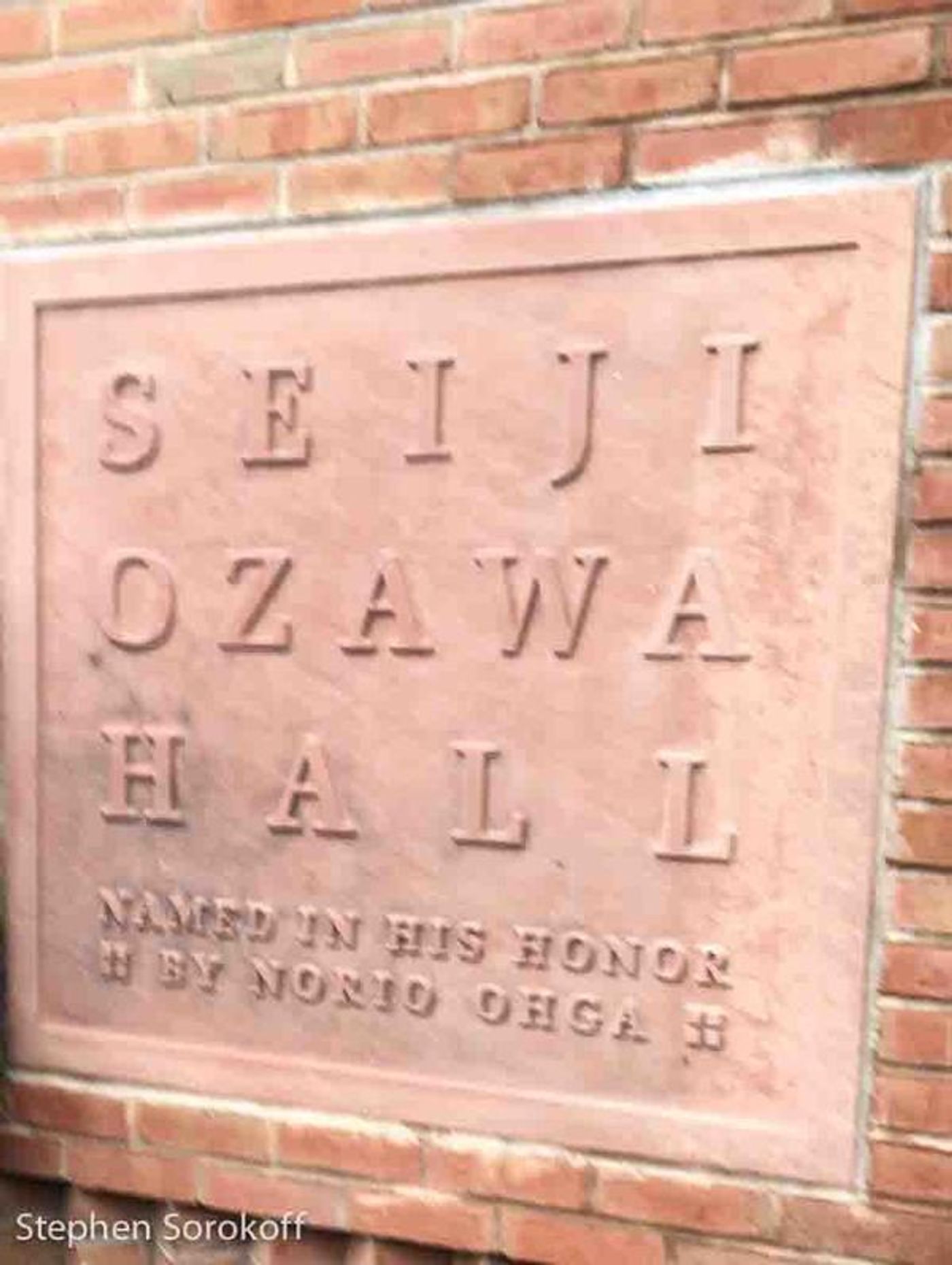 Photo Coverage: Barry Humphries Brings Weimar Cabaret to Tanglewood  Image