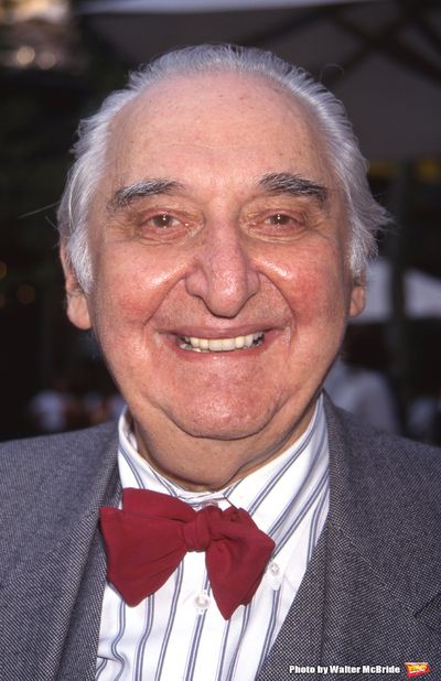 Fyvush Finkel attends the ABC TV Network Upfronts on on May 19,1998 in New York City. Photo