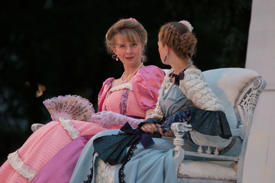 Photo Coverage: First look at Actors' Theatre of Columbus' AN IDEAL HUSBAND Image