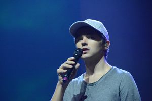 Damian McGinty Photo