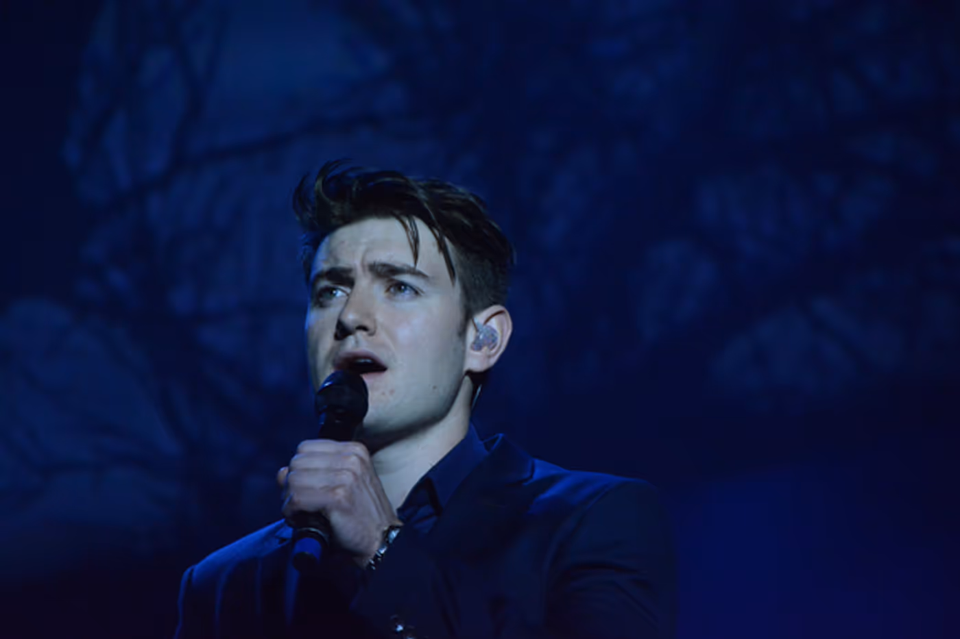 Photo Coverage: Celtic Thunder from Soundcheck to Post Show  Image