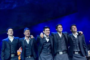 Michael O'Dwyer Neil Byrne, Emmet Cahill, Damian McGinty and Ryan Kelly @ BroadwayWorld Michael O'Dwyer Neil Byrne, Emmet Cahill, Damian McGinty and Ryan Kelly Photo
