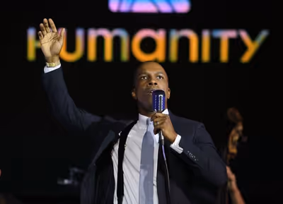 Leslie Odom. Jr.  Photo