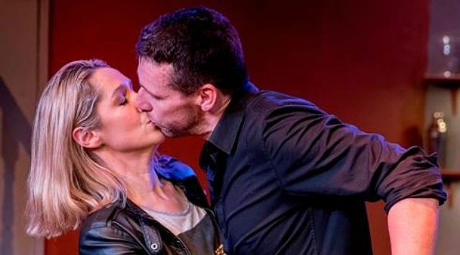 Review: HOUSE OF GAMES Keeps You Guessing at New Theatre Image