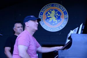 Neil Berg @ BroadwayWorld Neil Berg Photo