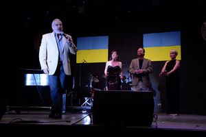 Danny Zolli, Rita Harvey, Craig Schulman and Carter Calvert @ BroadwayWorld Danny Zolli, Rita Harvey, Craig Schulman and Carter Calvert Photo