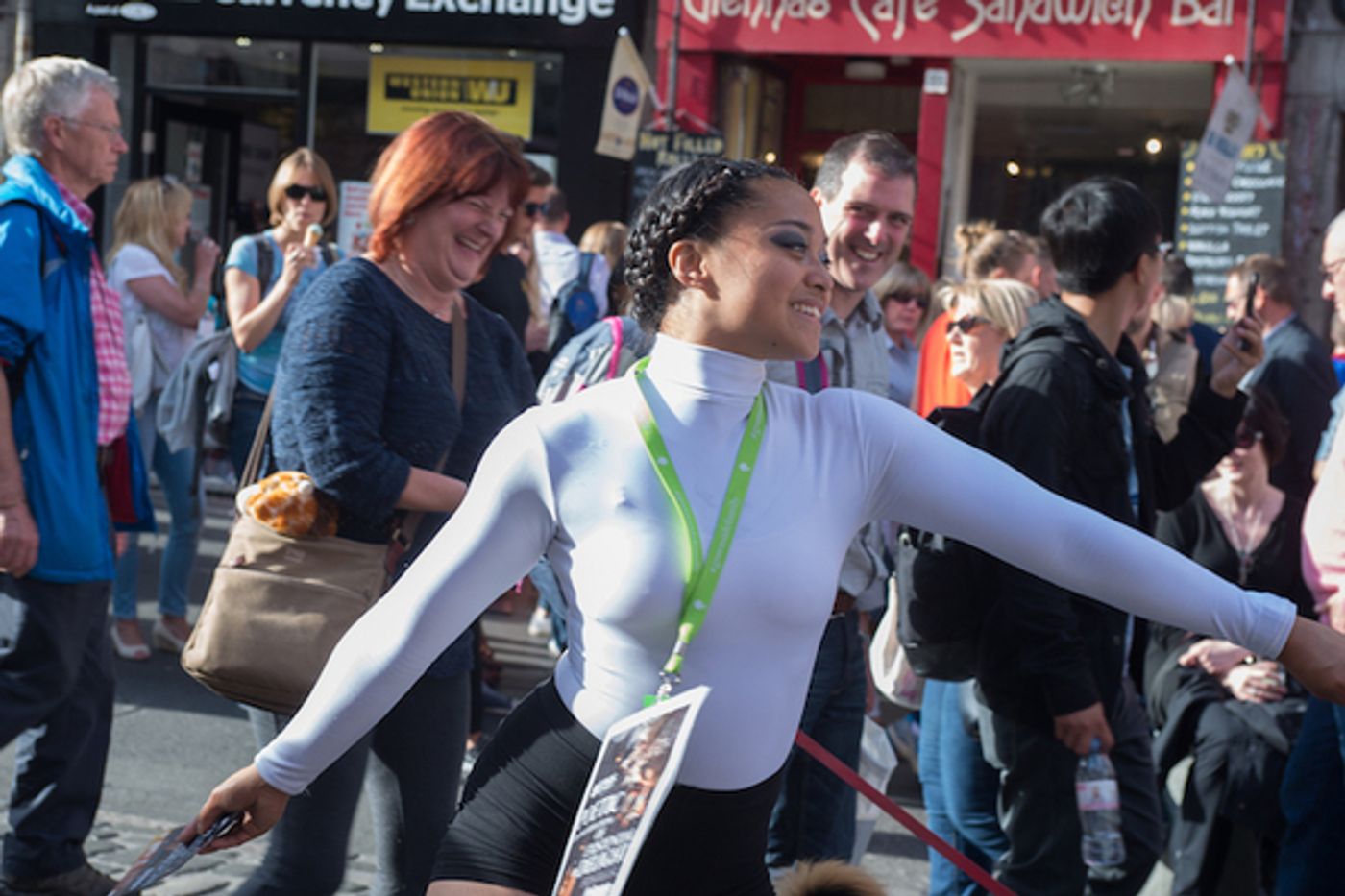 Photo Flash: Edinburgh 2016 - Street Performers On The Royal Mile  Image