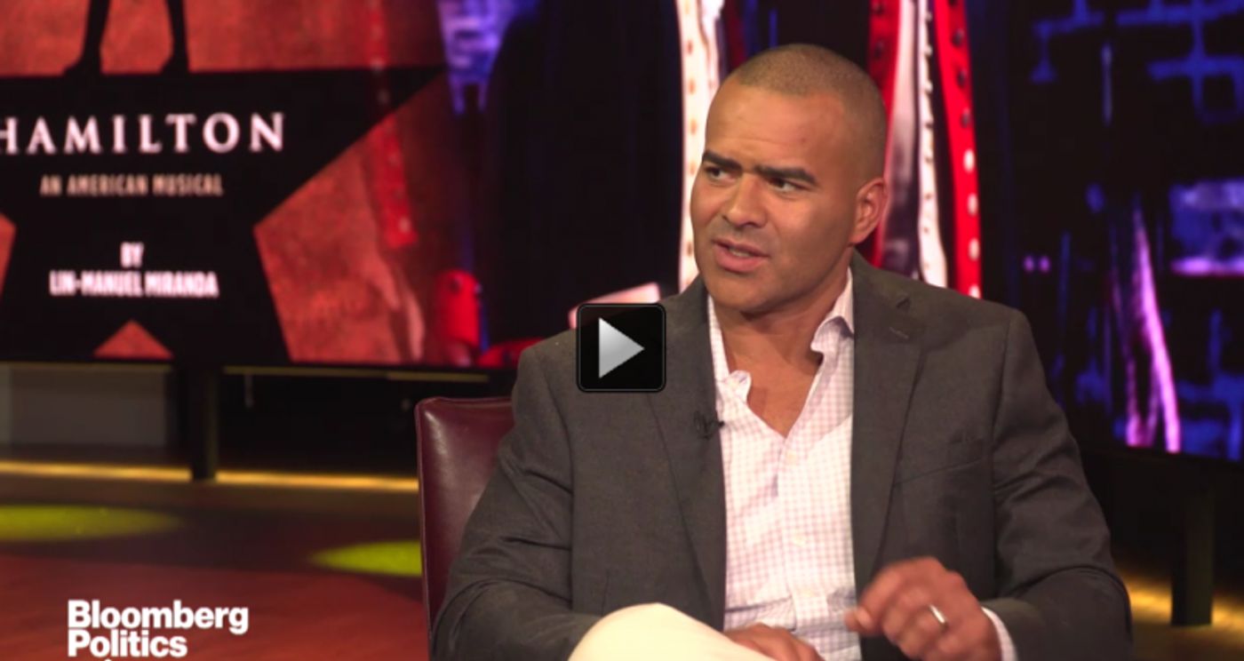 VIDEO: Christopher Jackson On HAMILTON's Appeal To Both The Right and Left  Image