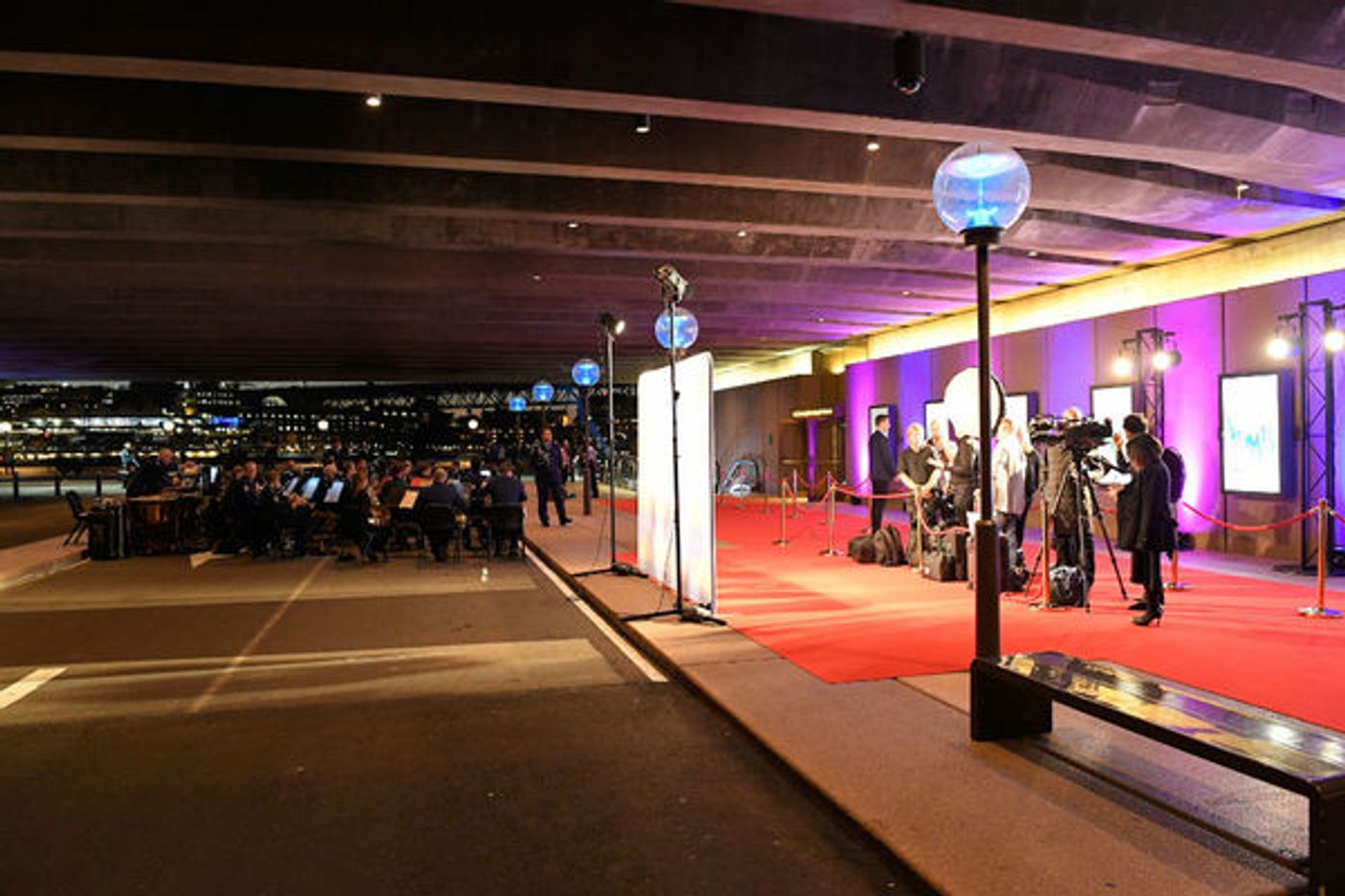 Photo Flash: More Opening Night Photos of Julie Andrews-Helmed MY FAIR LADY in Sydney  Image
