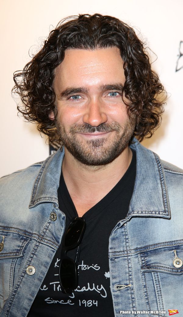 Allan Hawco Photo