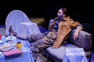 Jessie Hart @ BroadwayWorld Jessie Hart Photo