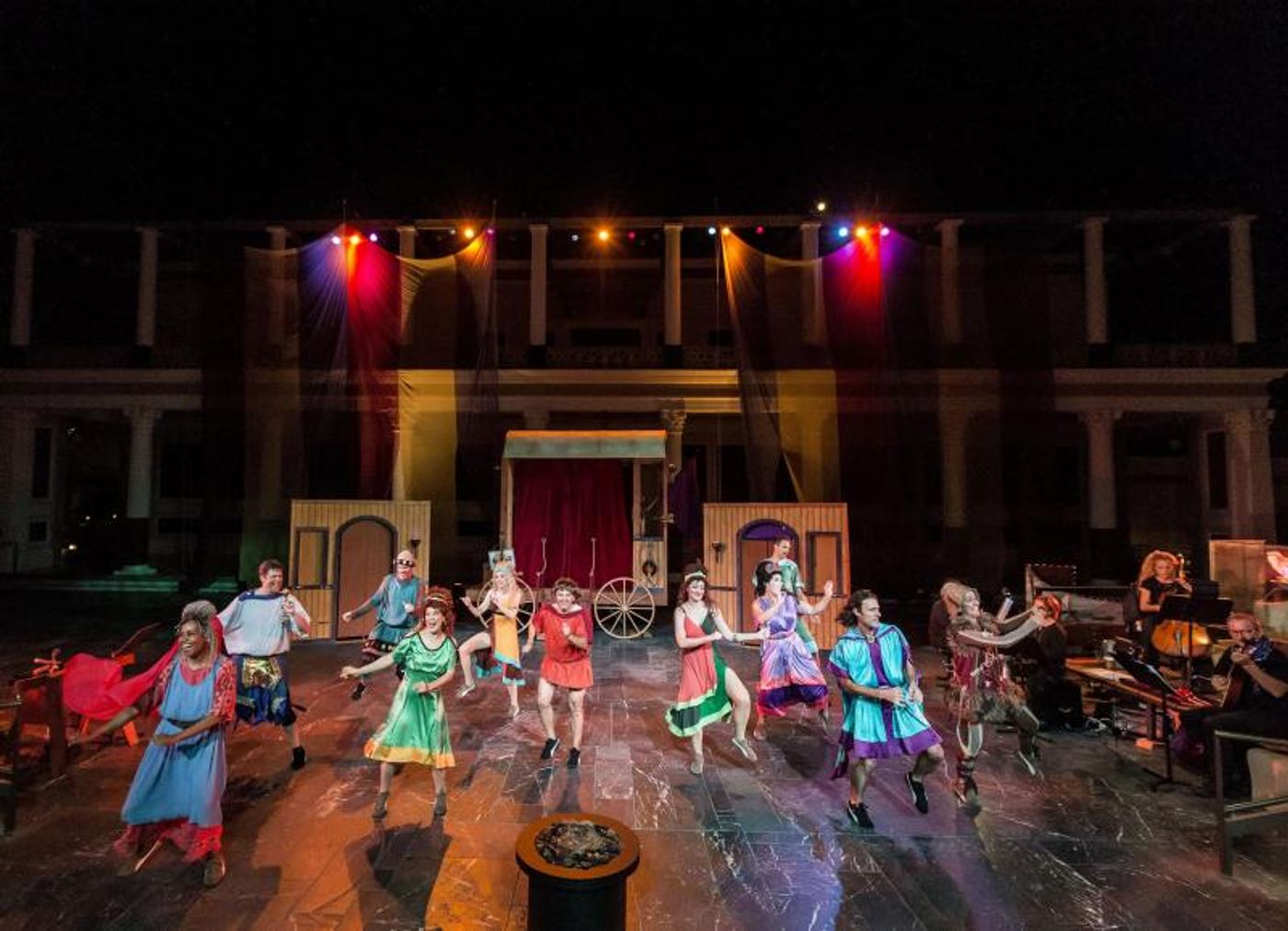 Review: The Troubies and Getty Villa Throw a HAUNTED HOUSE PARTY  Image