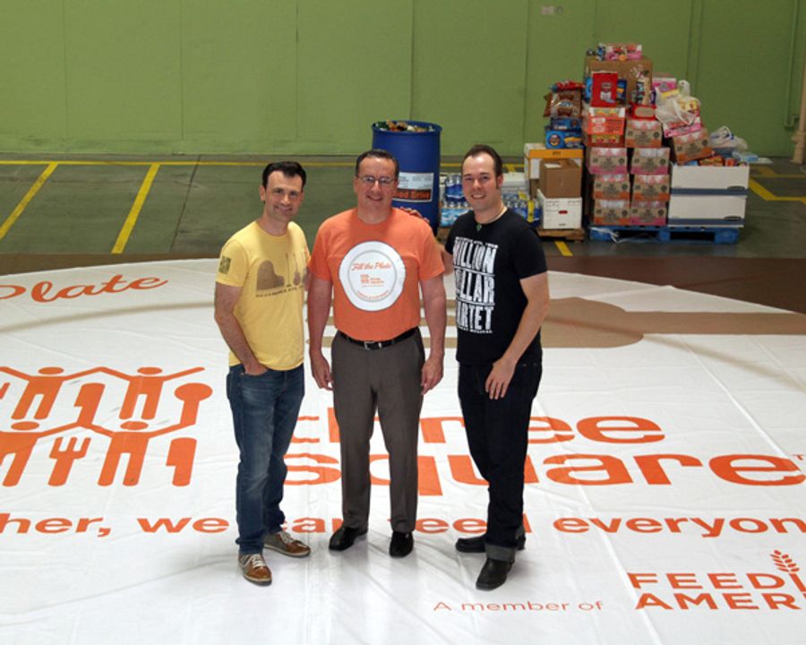 Photo Flash: MILLION DOLLAR QUARTET Cast and More Help Launch Three Square's 'Fill The Plate' for Hunger Action Month Image