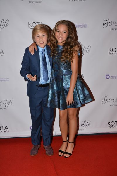 Casey Simpson and Mackenzie Ziegler Photo