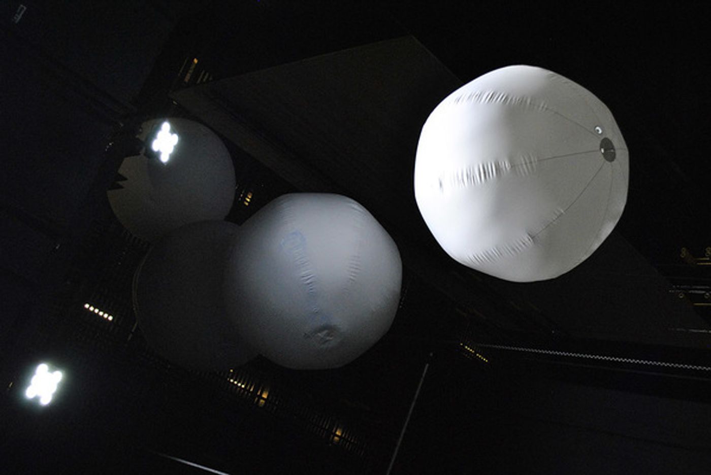 Photo Coverage: BLUE MAN GROUP Finally Arrives in Manila Along With Odd Musical Instruments, Inflatable Balloons Photo Coverage: BLUE MAN GROUP Finally Arrives in Manila Along With Odd Musical Instruments, Inflatable Balloons Image