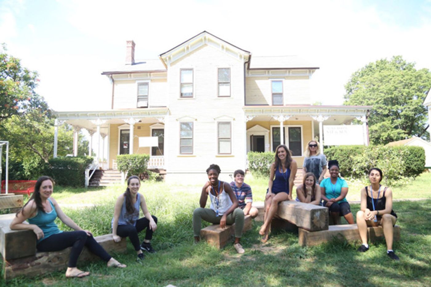 Photo Flash: Look Inside the Home of DAUGHTERS OF TROY Image