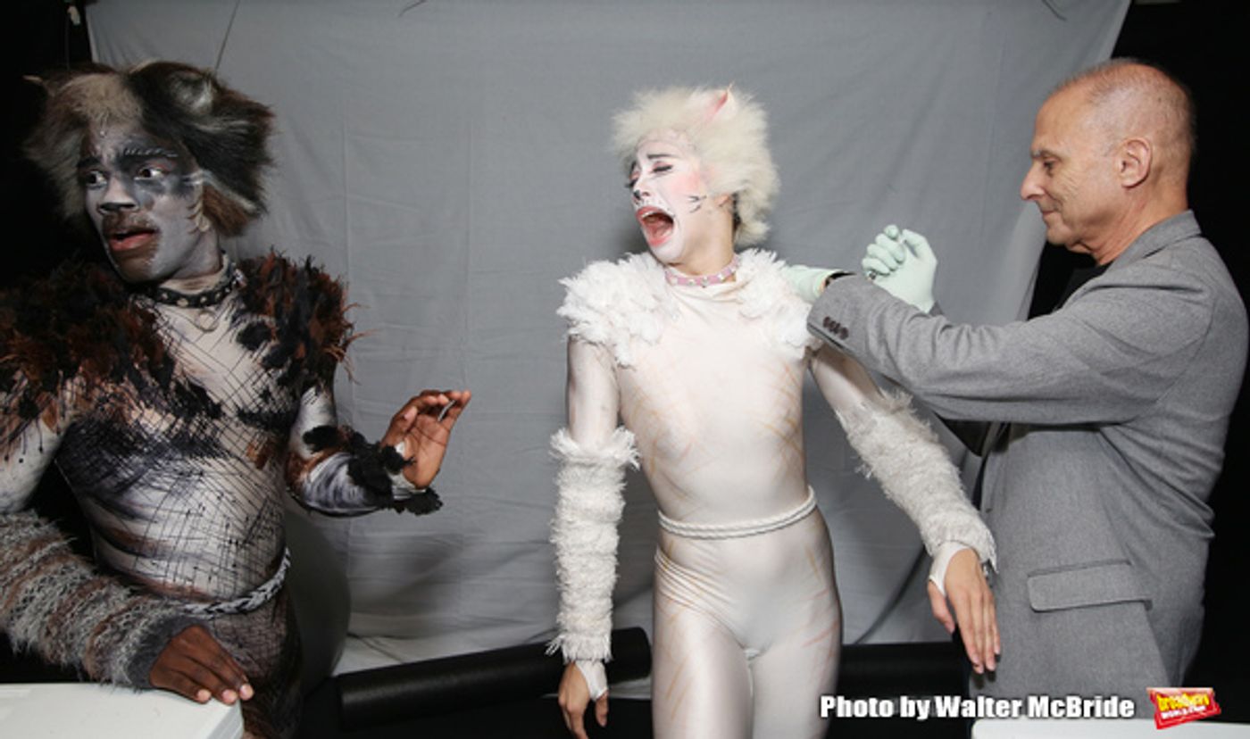 Photo Coverage: Healthy Kitties! Dr. Barry Kohn Makes Flu Shot 'House Calls' at CATS  Image