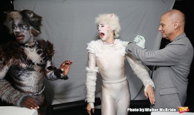 Sharrod Williams and Georgina Pazcoguin with Dr. Barry Kohn makes â€œhouse calls, Photo