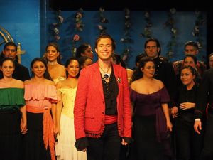 Yvette De Vito, Chris Jones, Leana Chavez, Heather Ambriz, Cynthia San Luis, Dylan Ge Photo