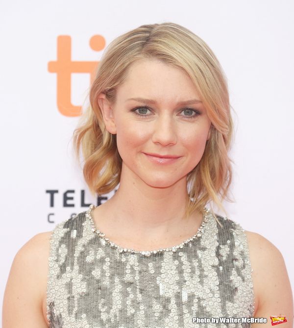  Valorie Curry  Photo