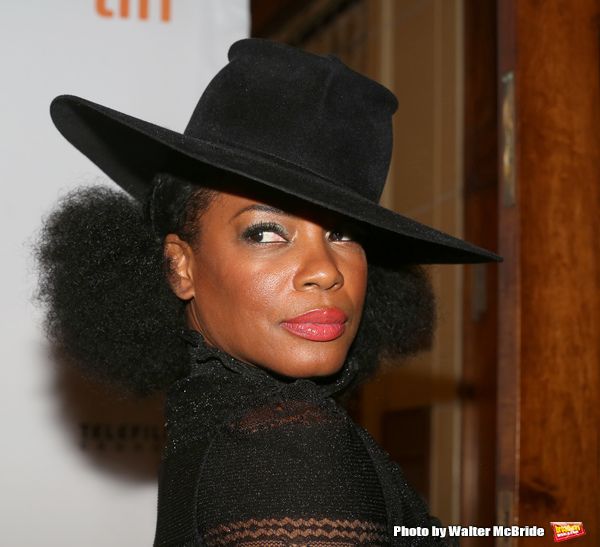 Aunjanue Ellis Photo