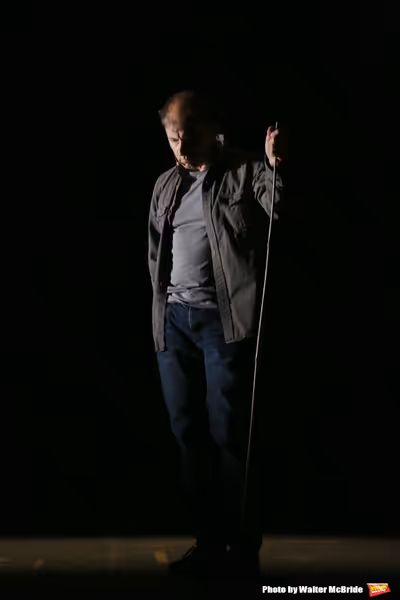  Simon McBurney Photo