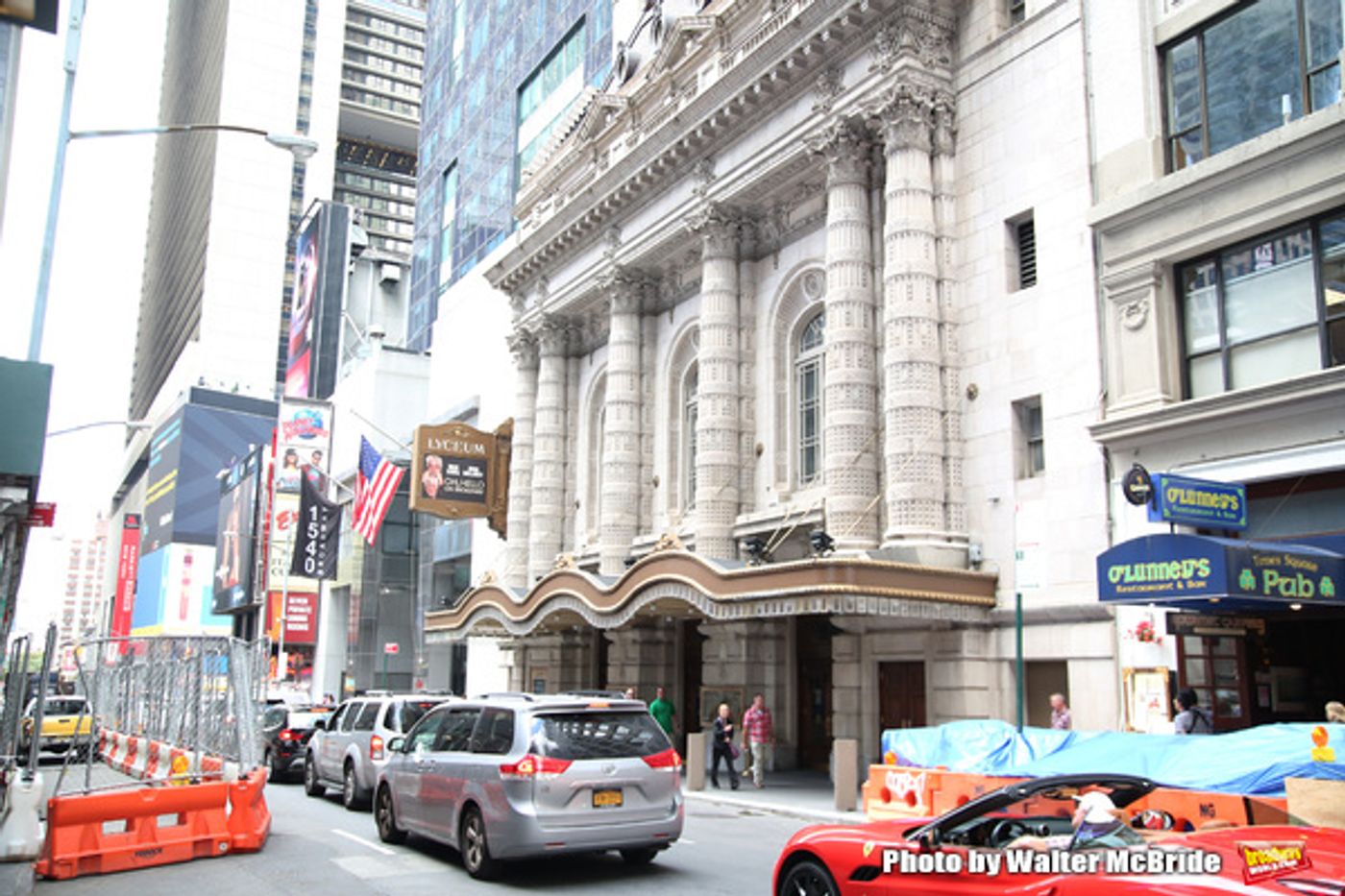 Up on the Marquee: OH, HELLO ON BROADWAY  Image