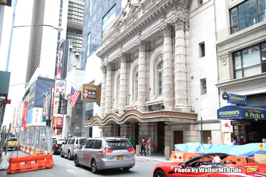 Up on the Marquee: OH, HELLO ON BROADWAY Image