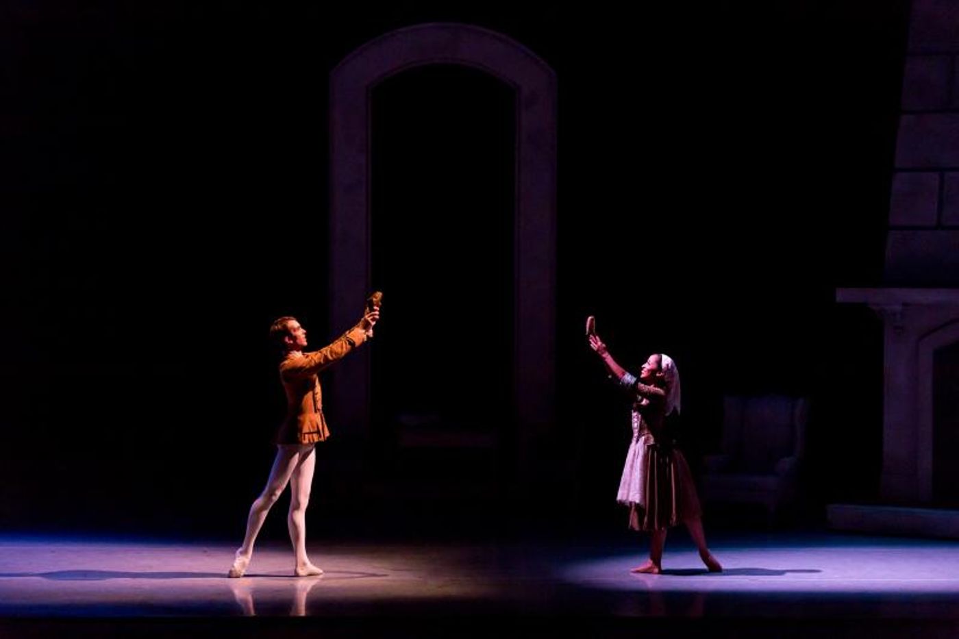 Review: Nashville Ballet's Lushly Romantic CINDERELLA Opens the New Season  Image