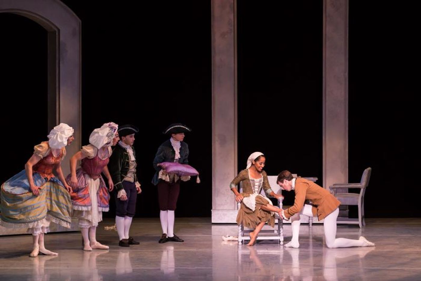 Review: Nashville Ballet's Lushly Romantic CINDERELLA Opens the New Season  Image