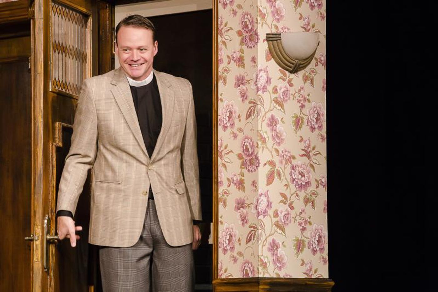 Review: The Fugard's CLYBOURNE PARK a 'Woke' Look at White Privilege and Gentrification  Image