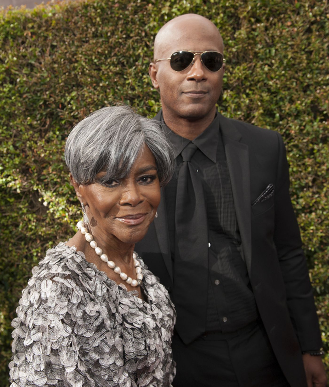 Photo Flash: 68th Annual Emmy Award Red Carpet Photo Coverage  Image